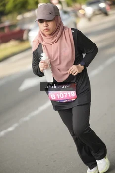 Runner Photo 4249227