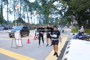 Runner Photo 4249231