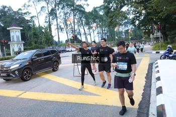Runner Photo 4249235