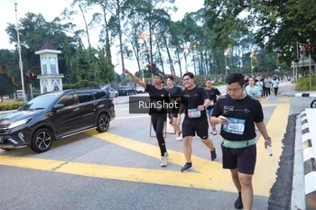 Runner Photo 4249250