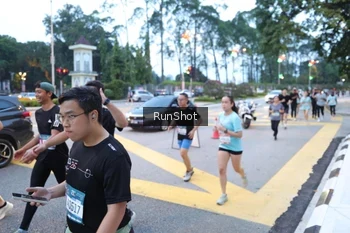 Runner Photo 4249251