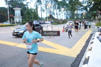 Runner Photo 4249259