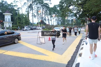 Runner Photo 4249266