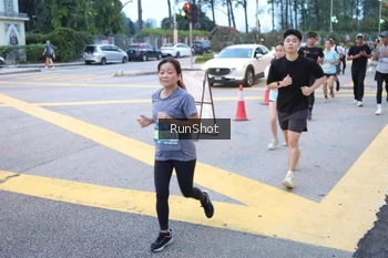Runner Photo 4249272