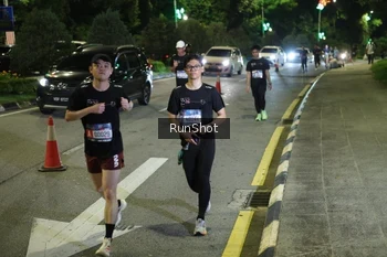 Runner Photo 4249274