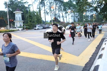 Runner Photo 4249280