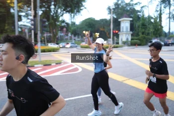 Runner Photo 4249380