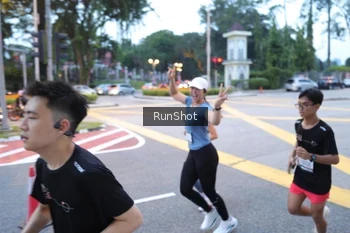 Runner Photo 4249381