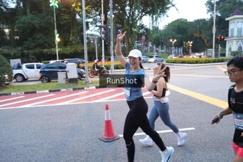 Runner Photo 4249387
