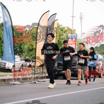 Runner Photo 424940