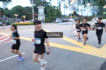 Runner Photo 4249420
