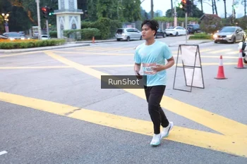 Runner Photo 4249480
