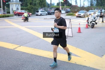 Runner Photo 4249486