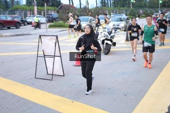 Runner Photo 4249489