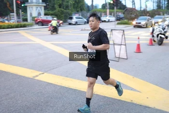Runner Photo 4249492