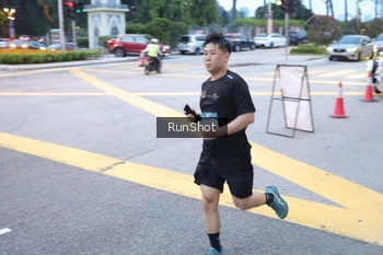 Runner Photo 4249496
