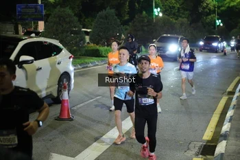 Runner Photo 4249754