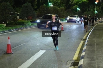 Runner Photo 4249784