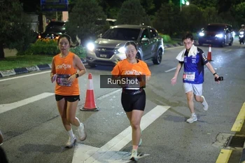 Runner Photo 4249850