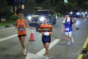Runner Photo 4249863