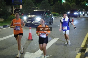 Runner Photo 4249885