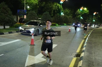 Runner Photo 4249963