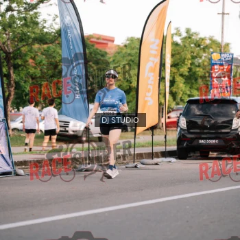 Runner Photo 425002