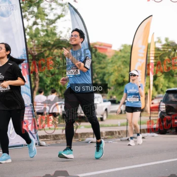 Runner Photo 425003