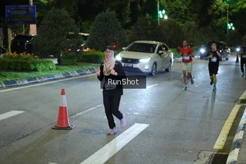 Runner Photo 4250113