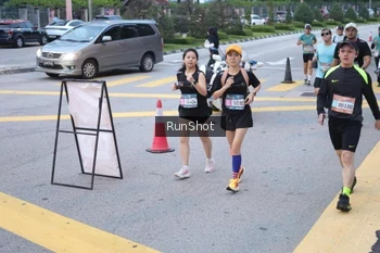 Runner Photo 4250291