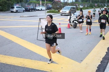Runner Photo 4250300
