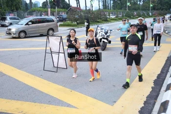 Runner Photo 4250304