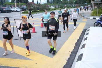 Runner Photo 4250308