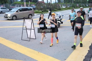 Runner Photo 4250309