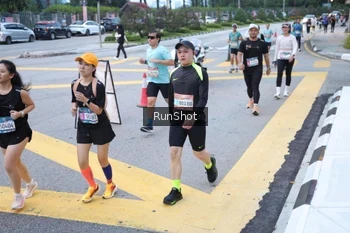 Runner Photo 4250311