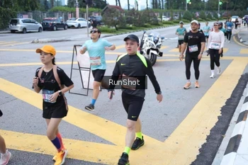 Runner Photo 4250320