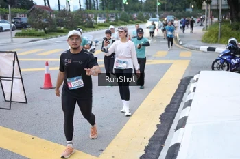 Runner Photo 4250343