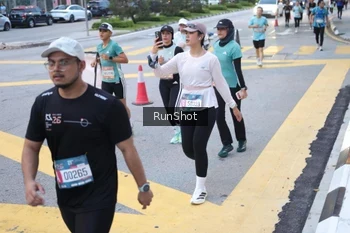Runner Photo 4250345