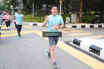 Runner Photo 4250779