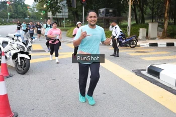Runner Photo 4250796