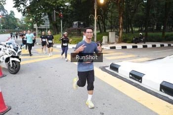 Runner Photo 4250848