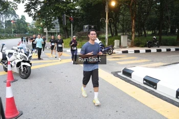 Runner Photo 4250849