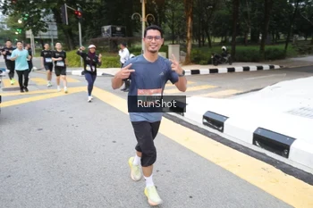 Runner Photo 4250856