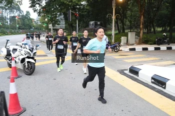 Runner Photo 4250870