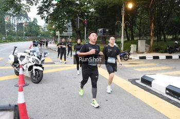 Runner Photo 4250889