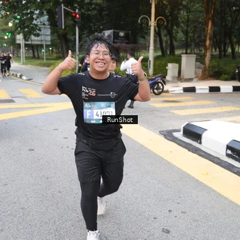 Runner Photo 4250916