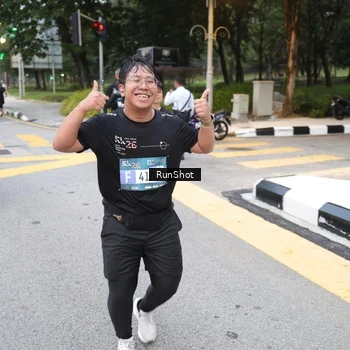 Runner Photo 4250917