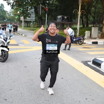 Runner Photo 4250921