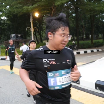 Runner Photo 4250936