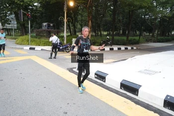 Runner Photo 4250959
